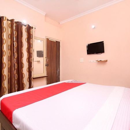 Sohāna Oyo 24423 Hotel Royal מראה חיצוני תמונה