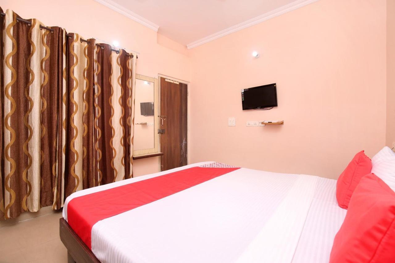 Sohāna Oyo 24423 Hotel Royal מראה חיצוני תמונה