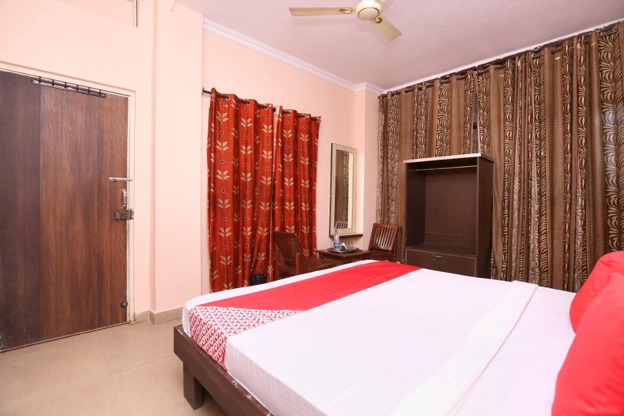 Sohāna Oyo 24423 Hotel Royal מראה חיצוני תמונה