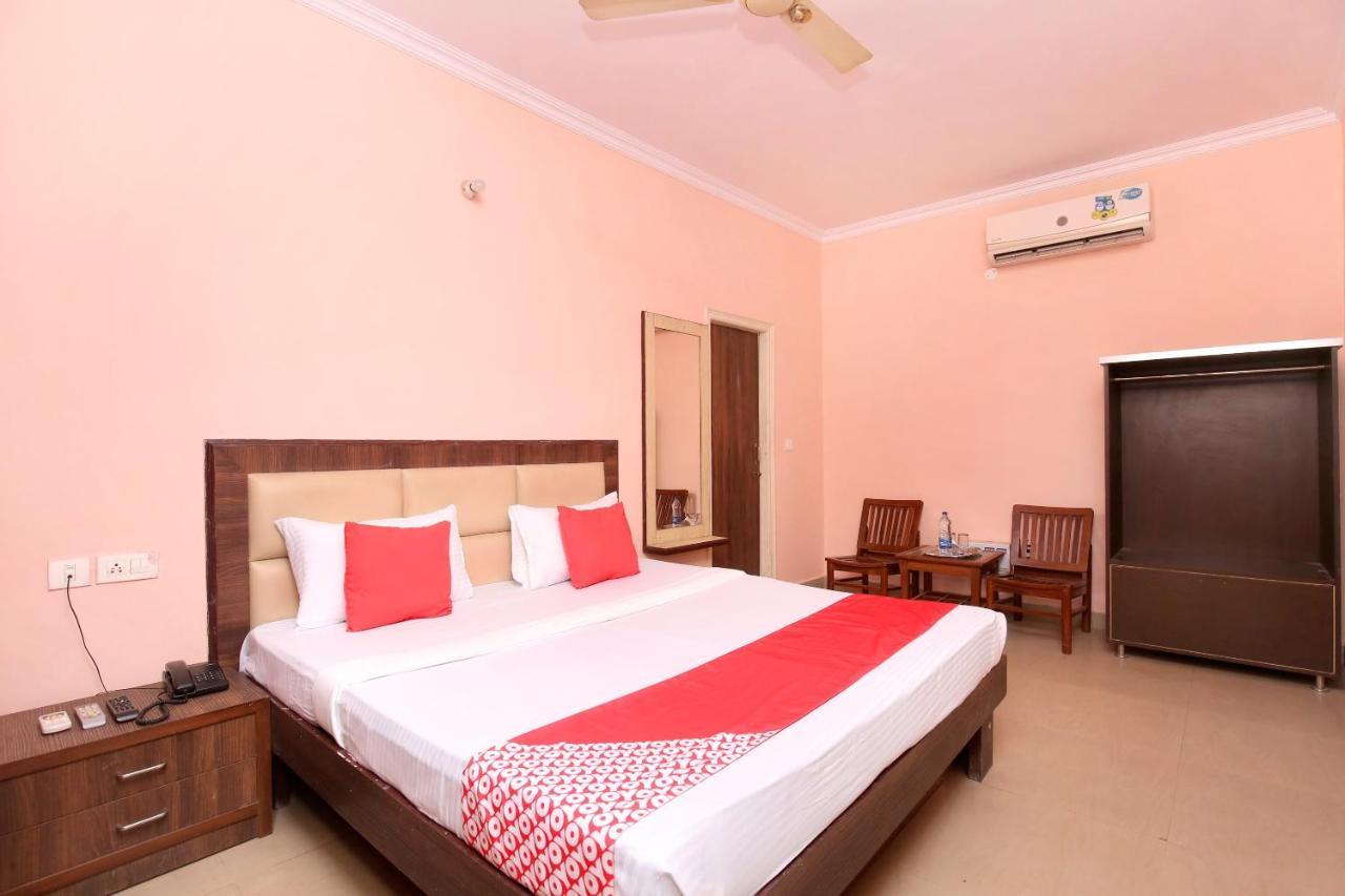 Sohāna Oyo 24423 Hotel Royal מראה חיצוני תמונה