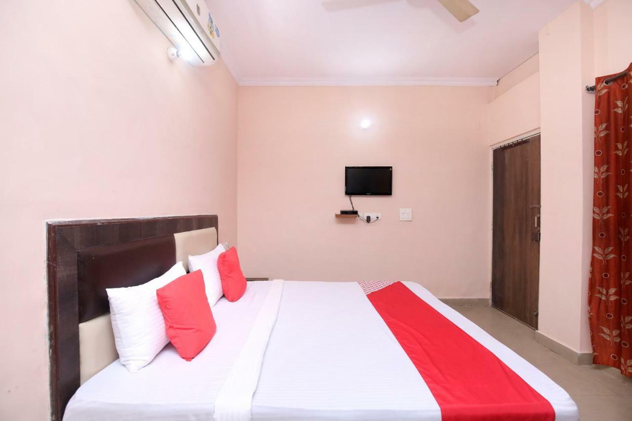 Sohāna Oyo 24423 Hotel Royal מראה חיצוני תמונה